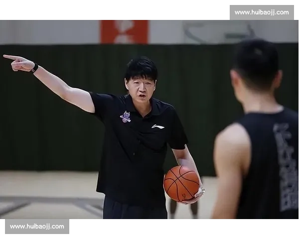 山东男篮外援团灭!邱彪掀青春风暴,6 新人竞逐 14 名额 山东男篮外援团灭!邱彪掀青春风暴,6 新人竞逐 14 名额