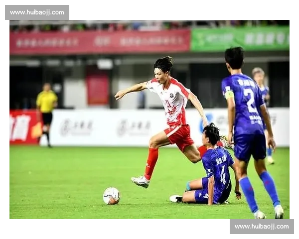 李章毓:湘超首球的荣光,献给每声呐喊 李章毓:湘超首球的荣光,献给每声呐喊